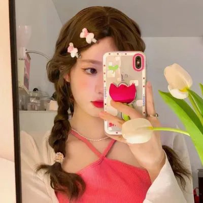 泡沫欢腾的香槟美酒